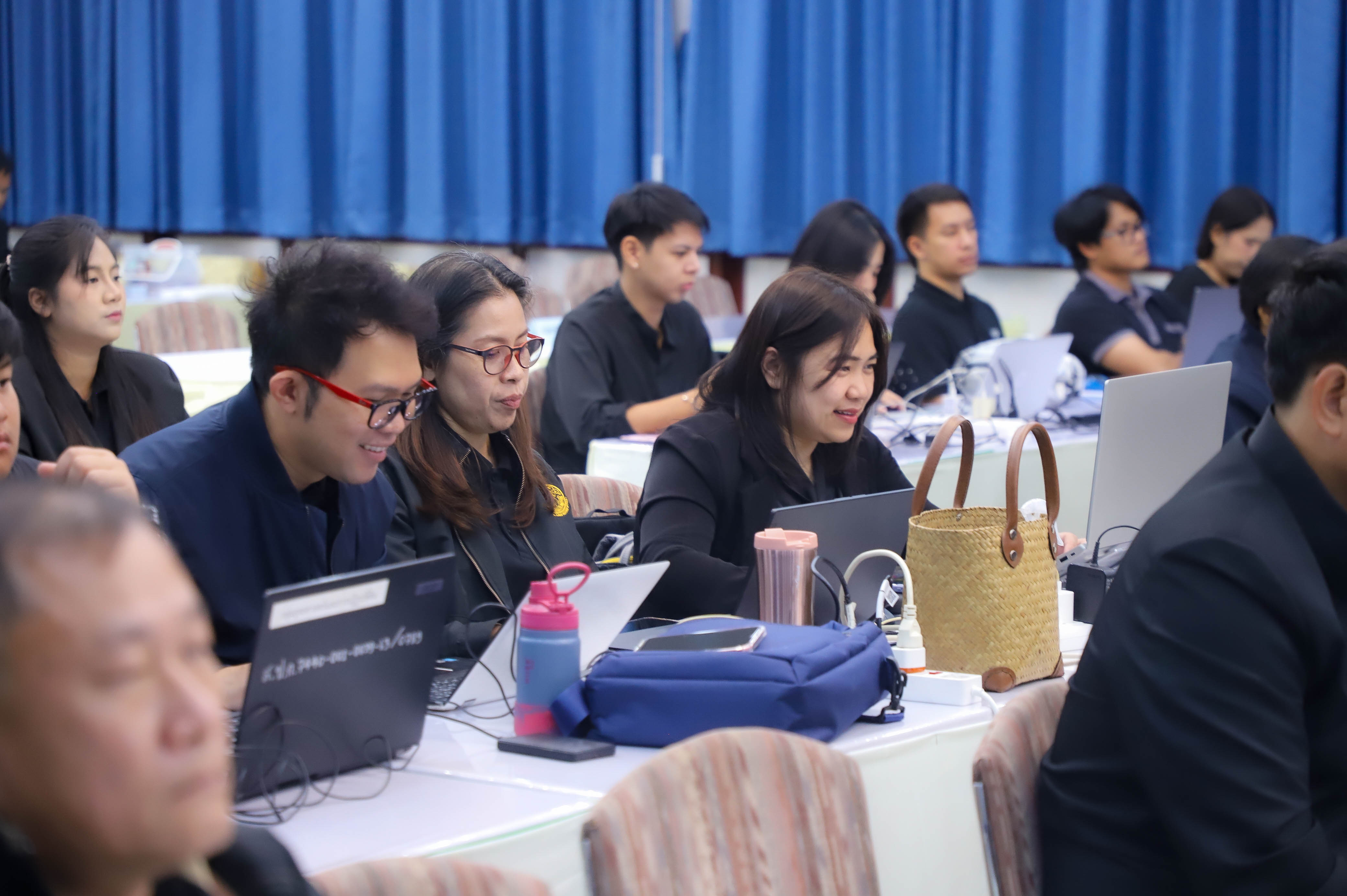 title - ส.ป.ก. ยุคใหม่!! อัปสกิลบุคลากรใช้ AI ช่วยงาน ลดเวลา-ลดพลาด เพิ่มความแม่นยำ